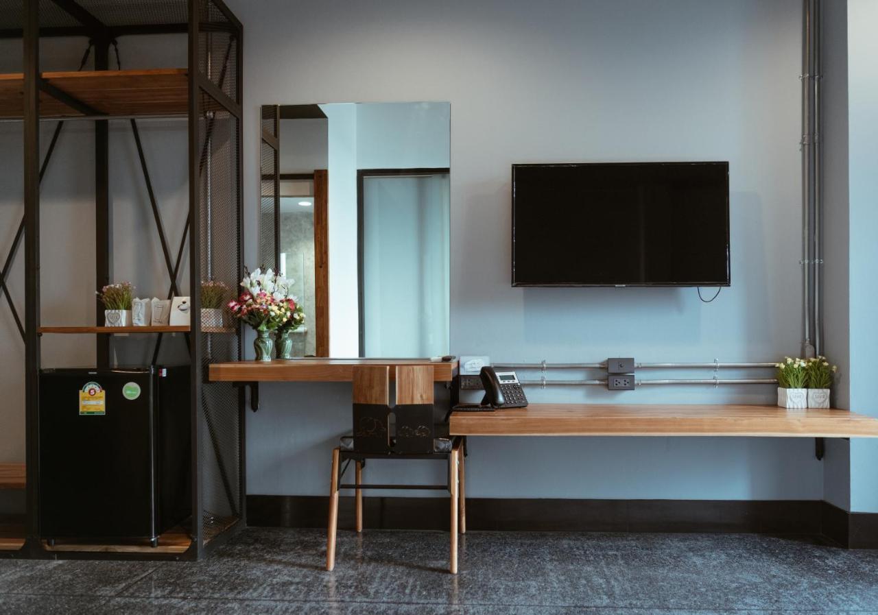 Ou Hotel Phitsanulok Dış mekan fotoğraf