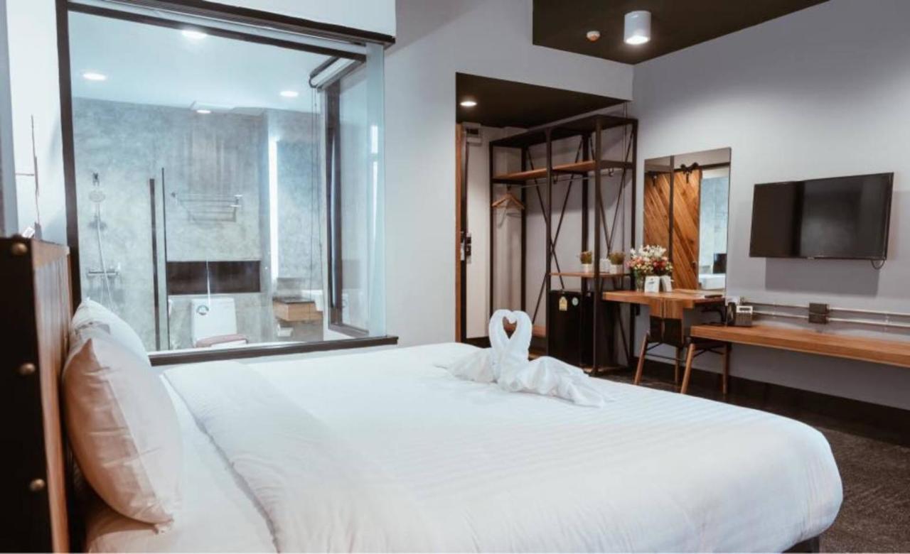 Ou Hotel Phitsanulok Dış mekan fotoğraf