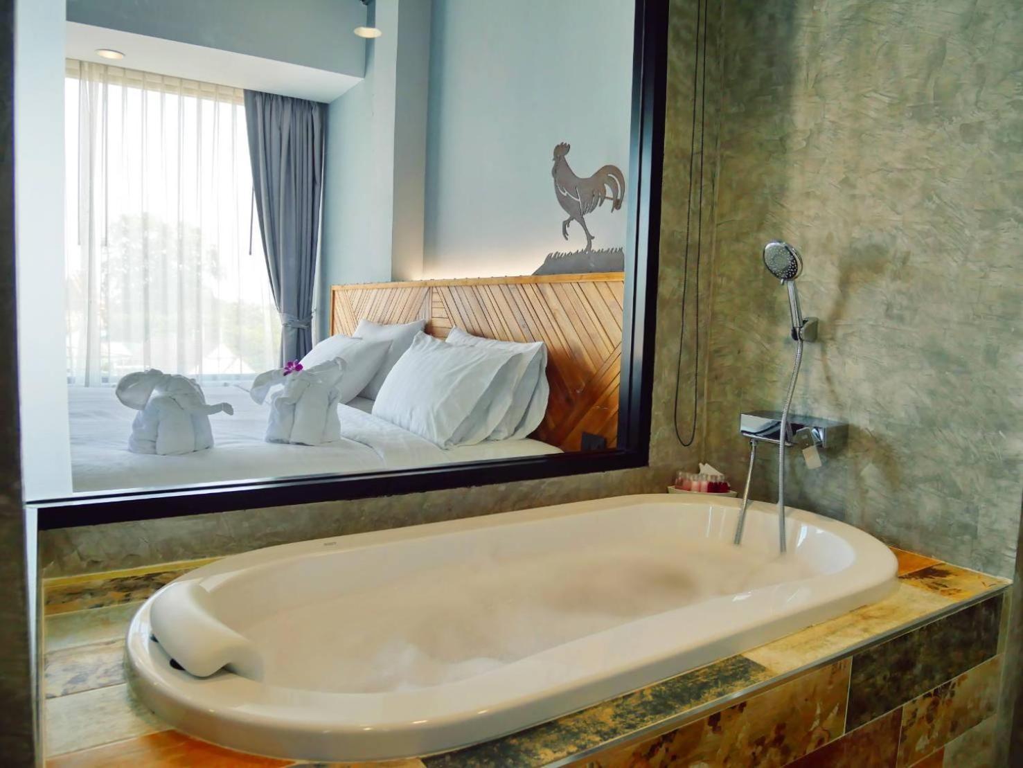 Ou Hotel Phitsanulok Dış mekan fotoğraf