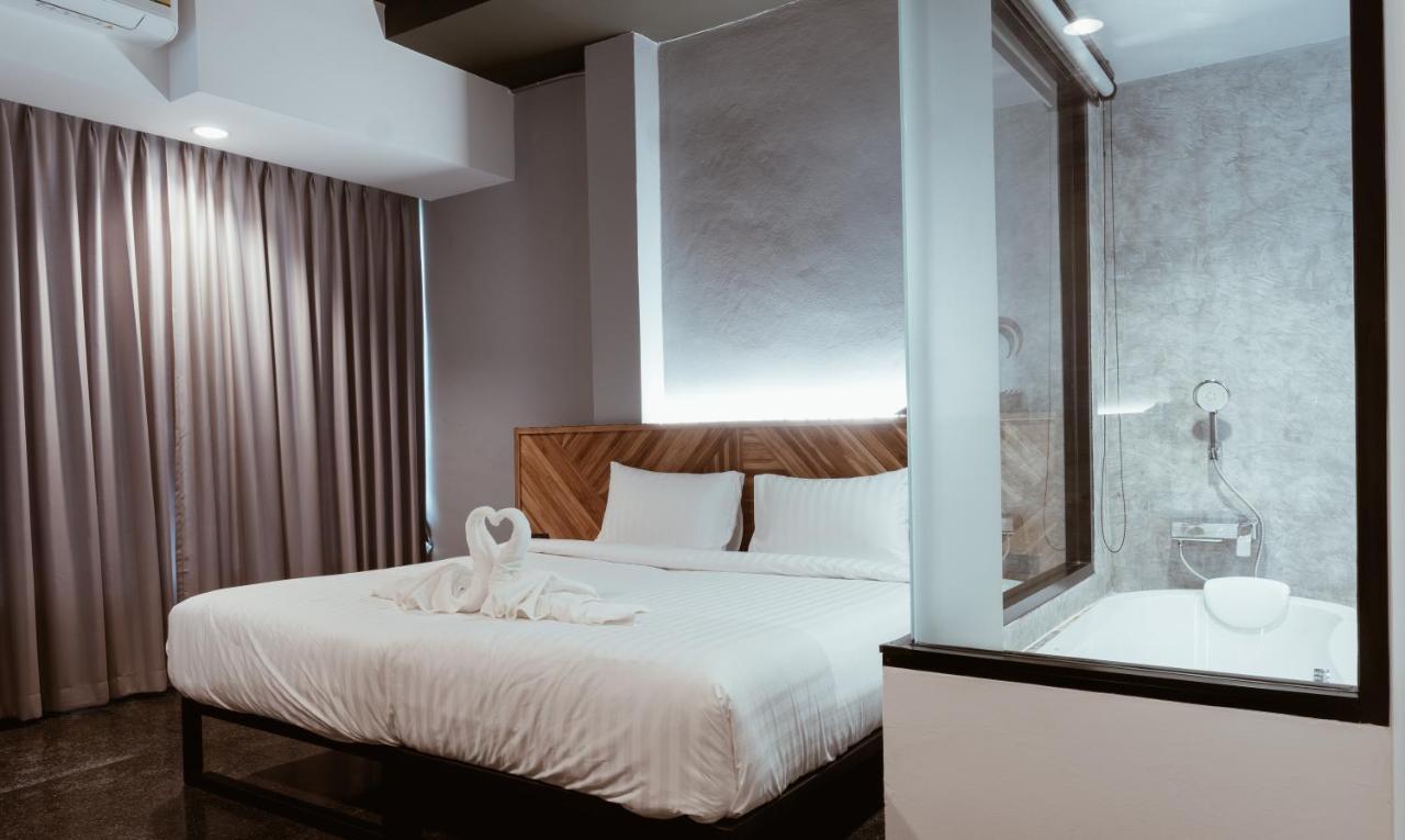 Ou Hotel Phitsanulok Dış mekan fotoğraf